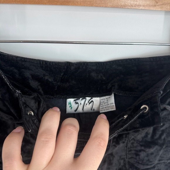 575 90s Y2K Vintage Velvet Boot Cut Mid Rise Lace Up Front Pocket Pants - Picture 5 of 5